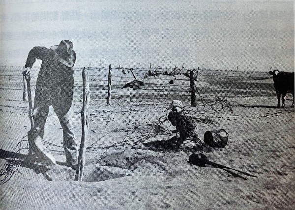 挖出围栏杆,俄克拉荷马锡马龙县,1936年.jpg