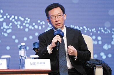 “深度神经网络处理器”项目发布人孙凝晖.jpg “深度神经网络处理器”项目发布人孙凝晖.jpg