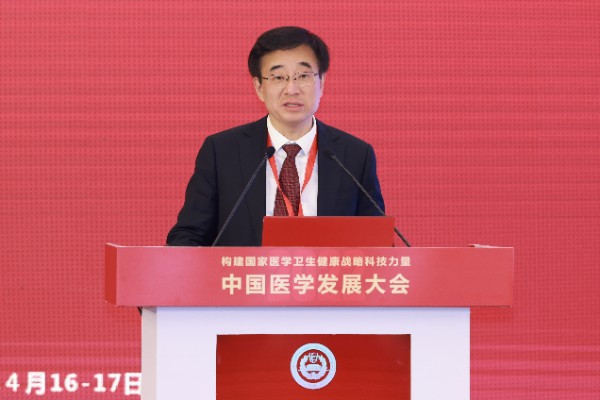 王辰.jpg 王辰.jpg